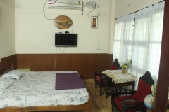 westwindhomez-kumbalangi-homestay-kerala-bedroom-600x400