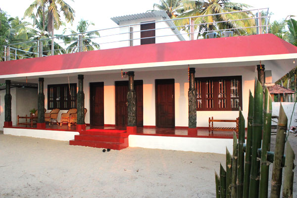 MARARI BEACH HOMESTAY